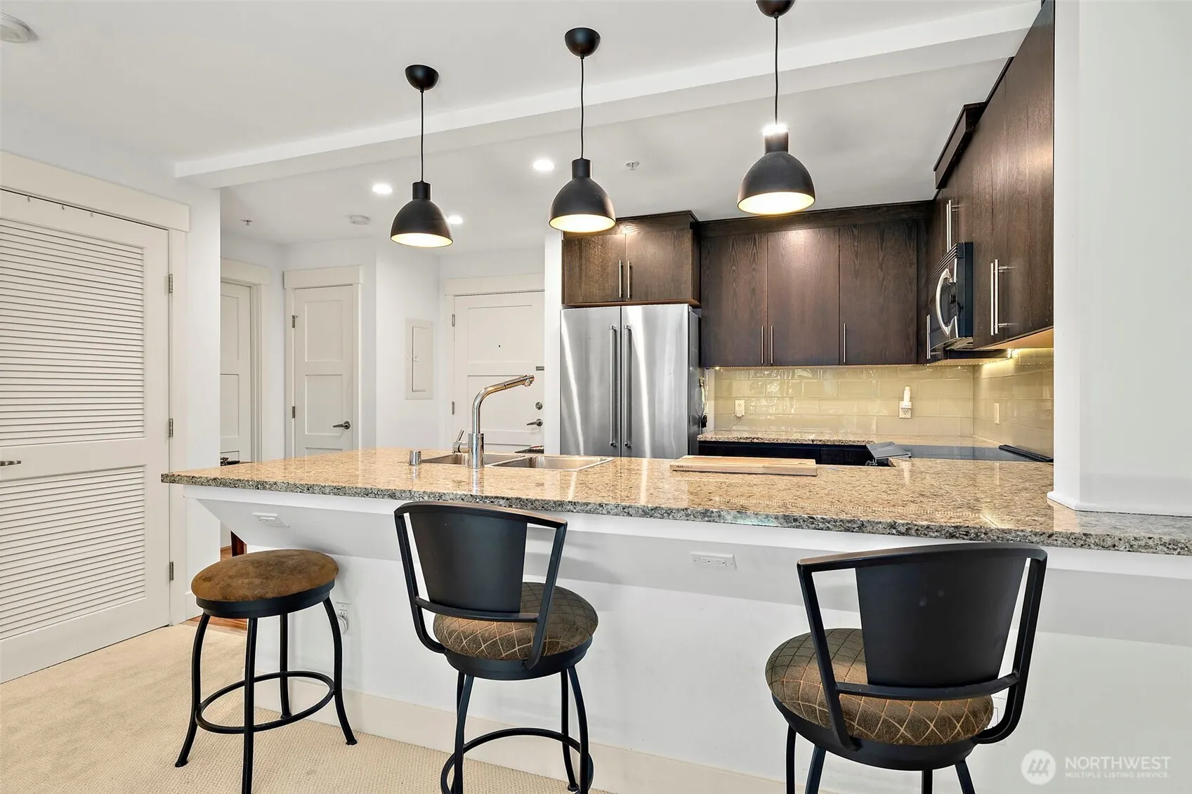 511 100th Avenue NE #305, Bellevue, WA 98004