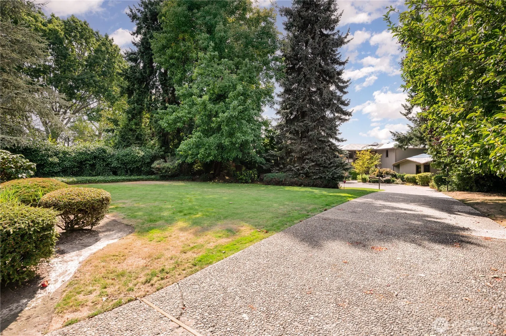 88 Cascade Key , Bellevue, WA 98006