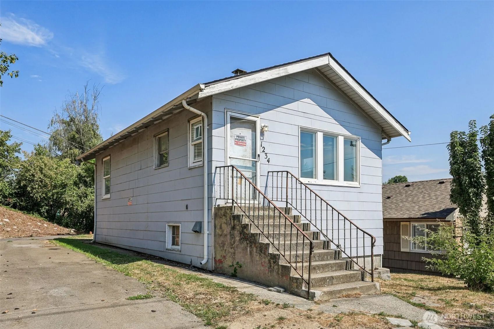1234 S Director Street , Seattle, WA 98108