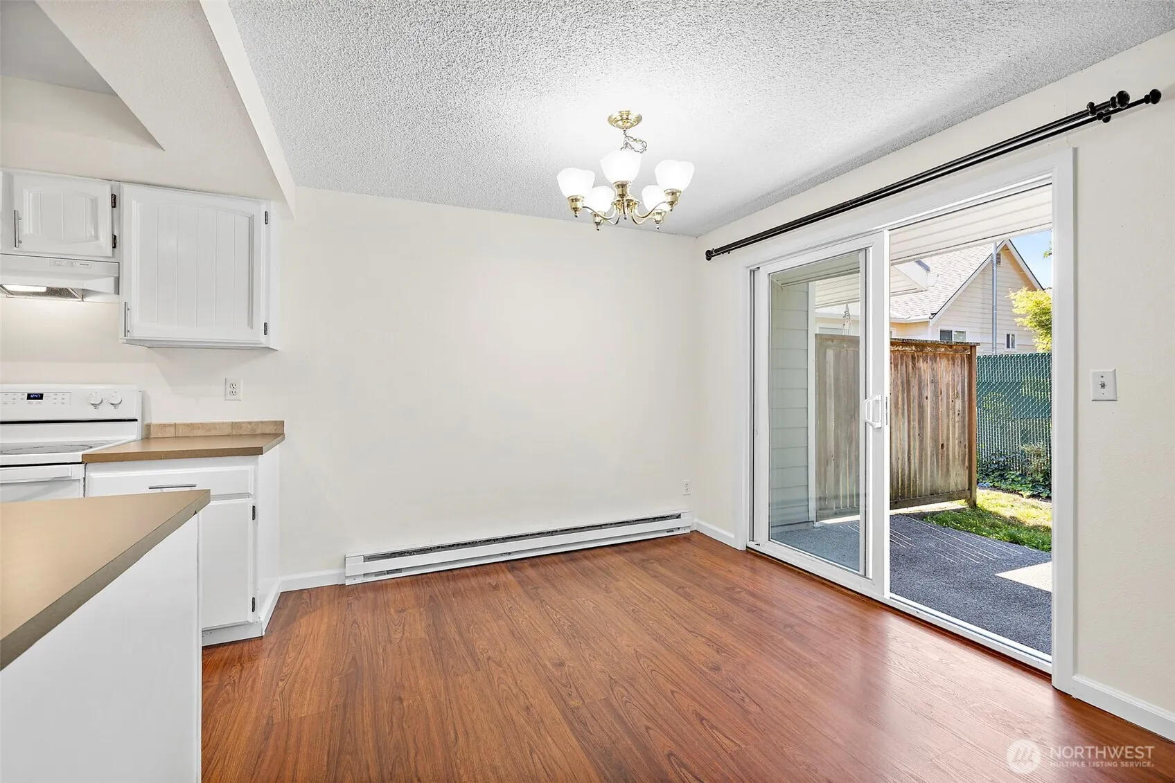 15208 NE 8th Street #C3, Bellevue, WA 98007