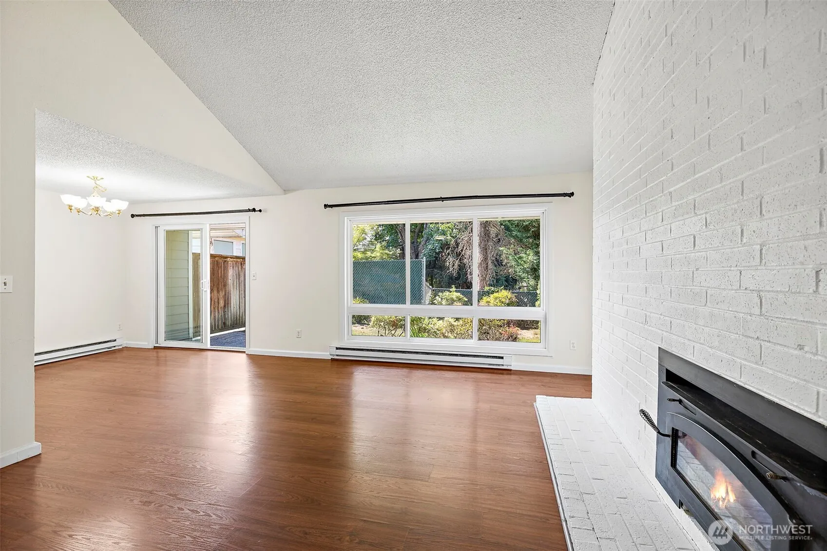 15208 NE 8th Street #C3, Bellevue, WA 98007