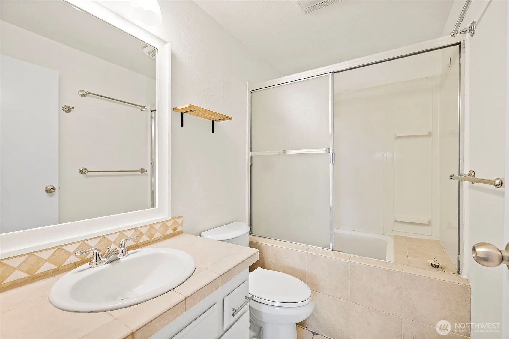 15208 NE 8th Street #C3, Bellevue, WA 98007