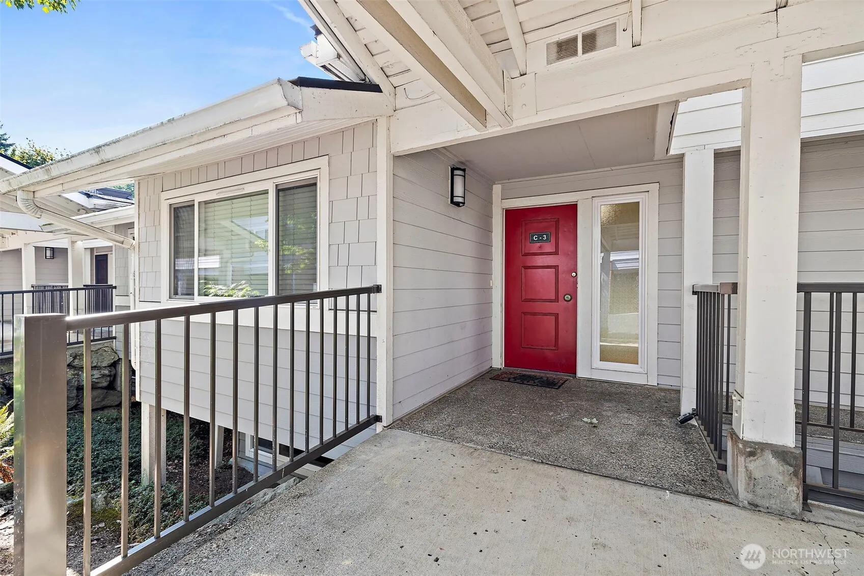 15208 NE 8th Street #C3, Bellevue, WA 98007