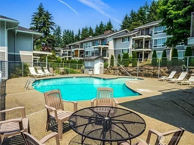 15208 NE 8th Street #C3, Bellevue, WA 98007