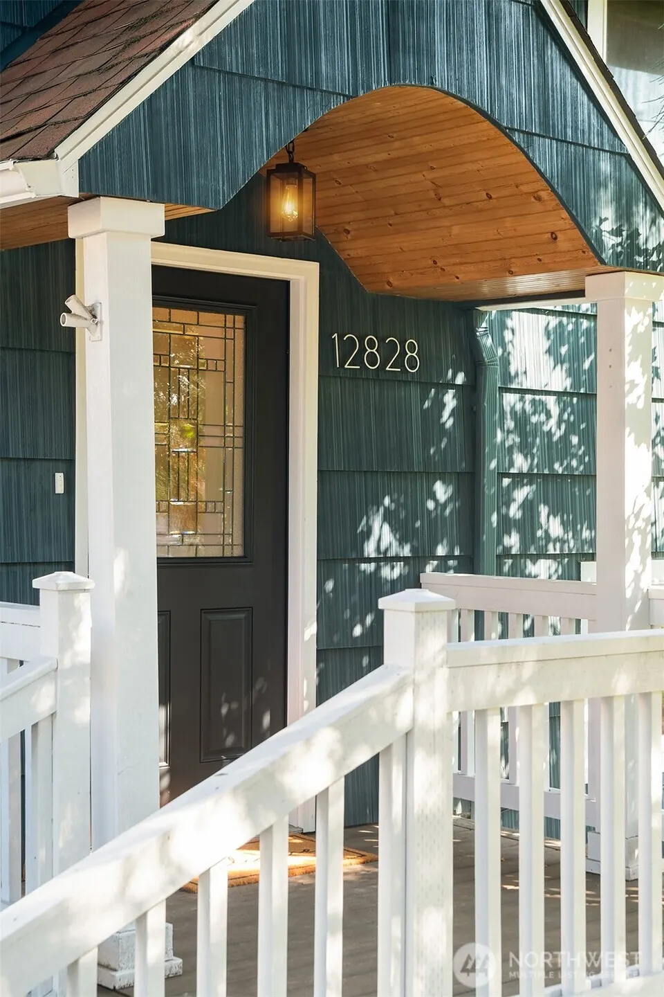 12828 110th Avenue NE, Kirkland, WA 98034