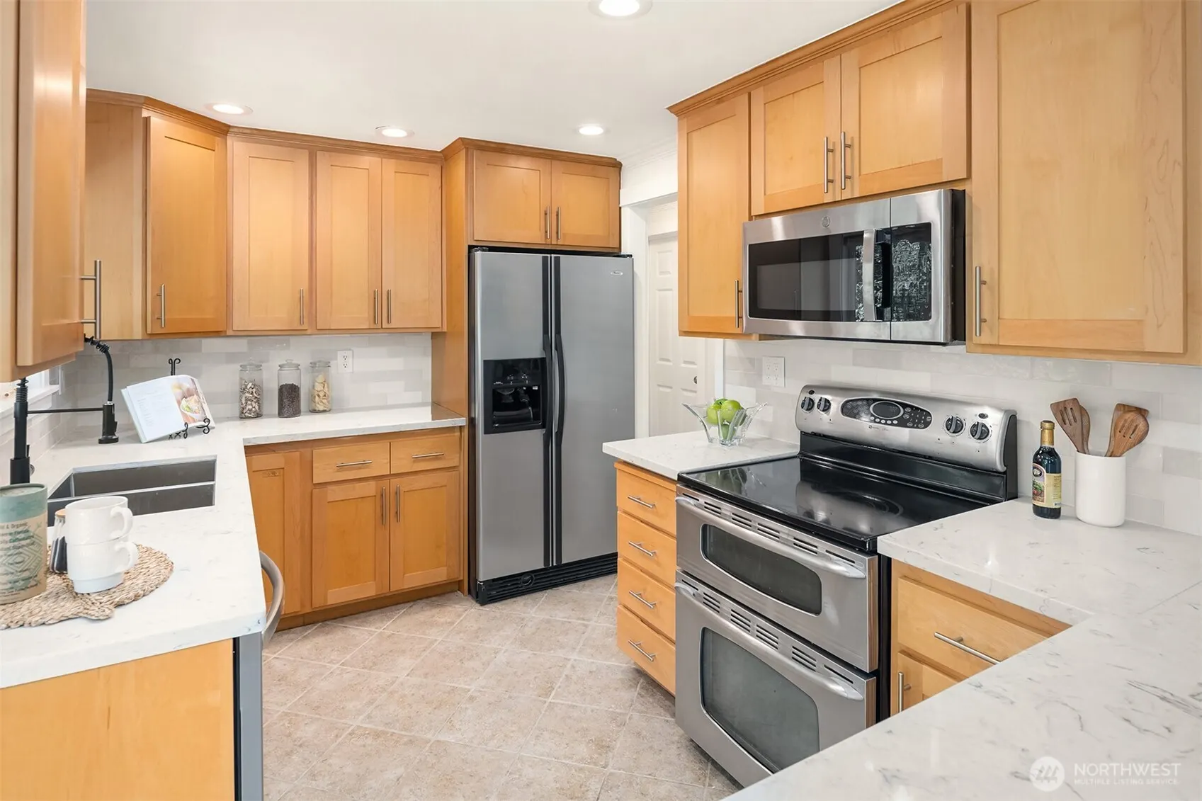 12828 110th Avenue NE, Kirkland, WA 98034