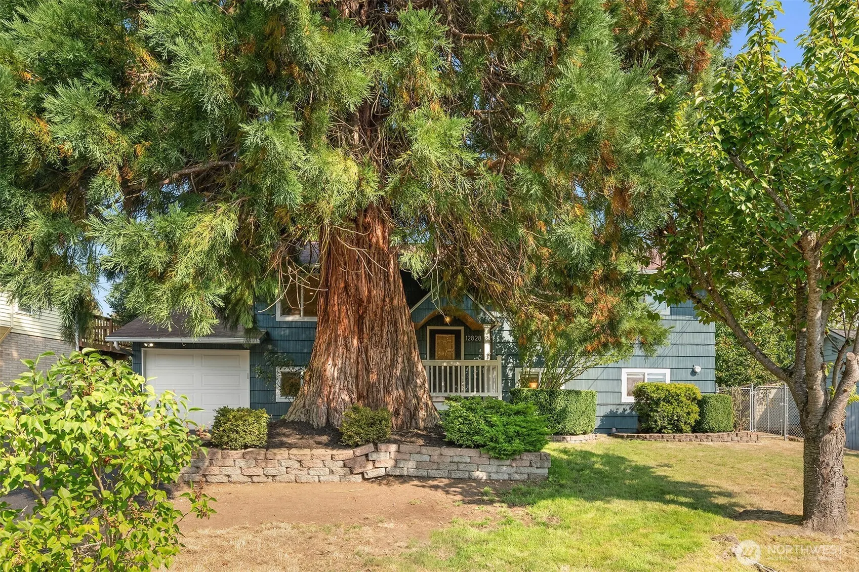 12828 110th Avenue NE, Kirkland, WA 98034