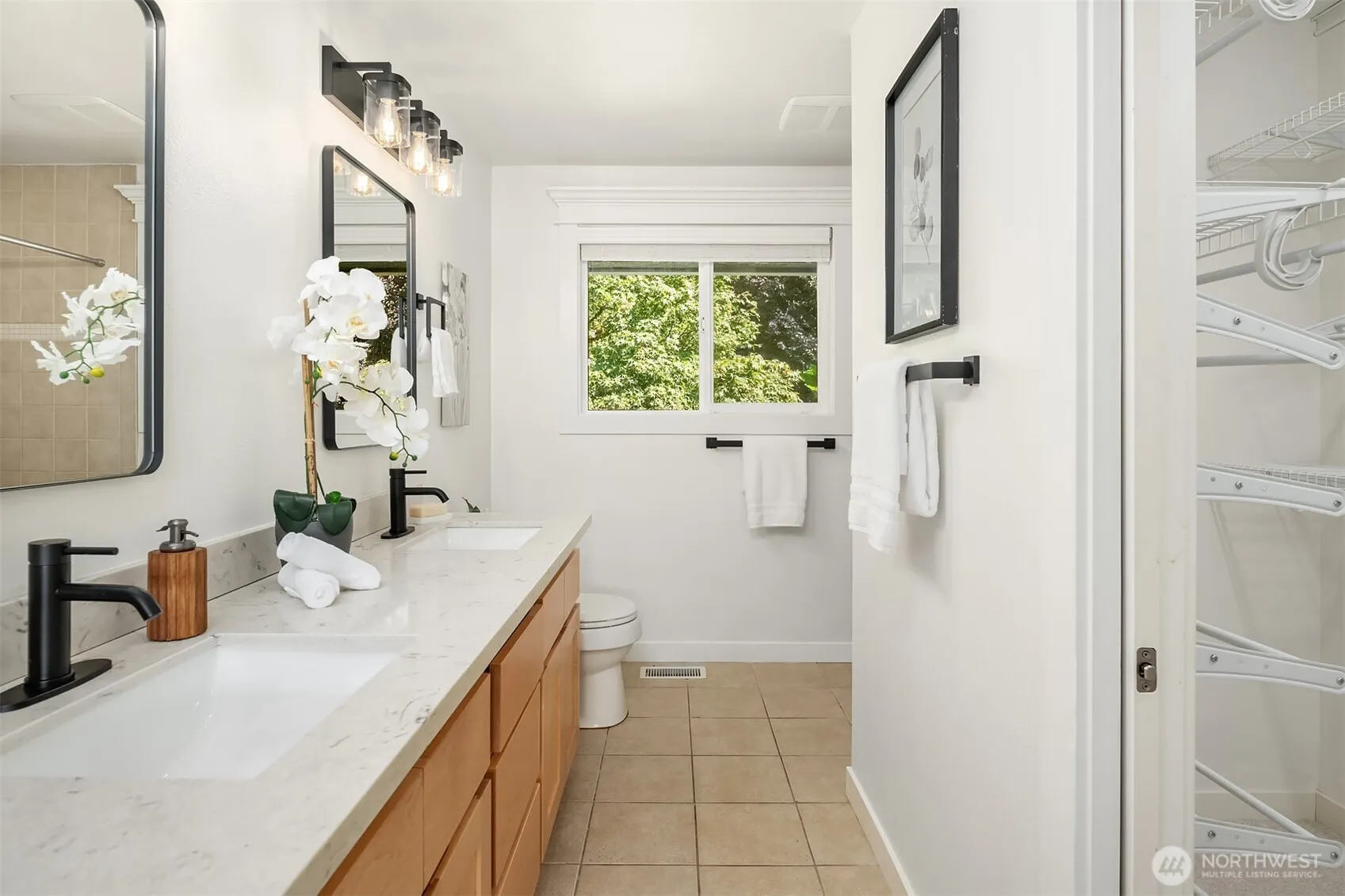 12828 110th Avenue NE, Kirkland, WA 98034