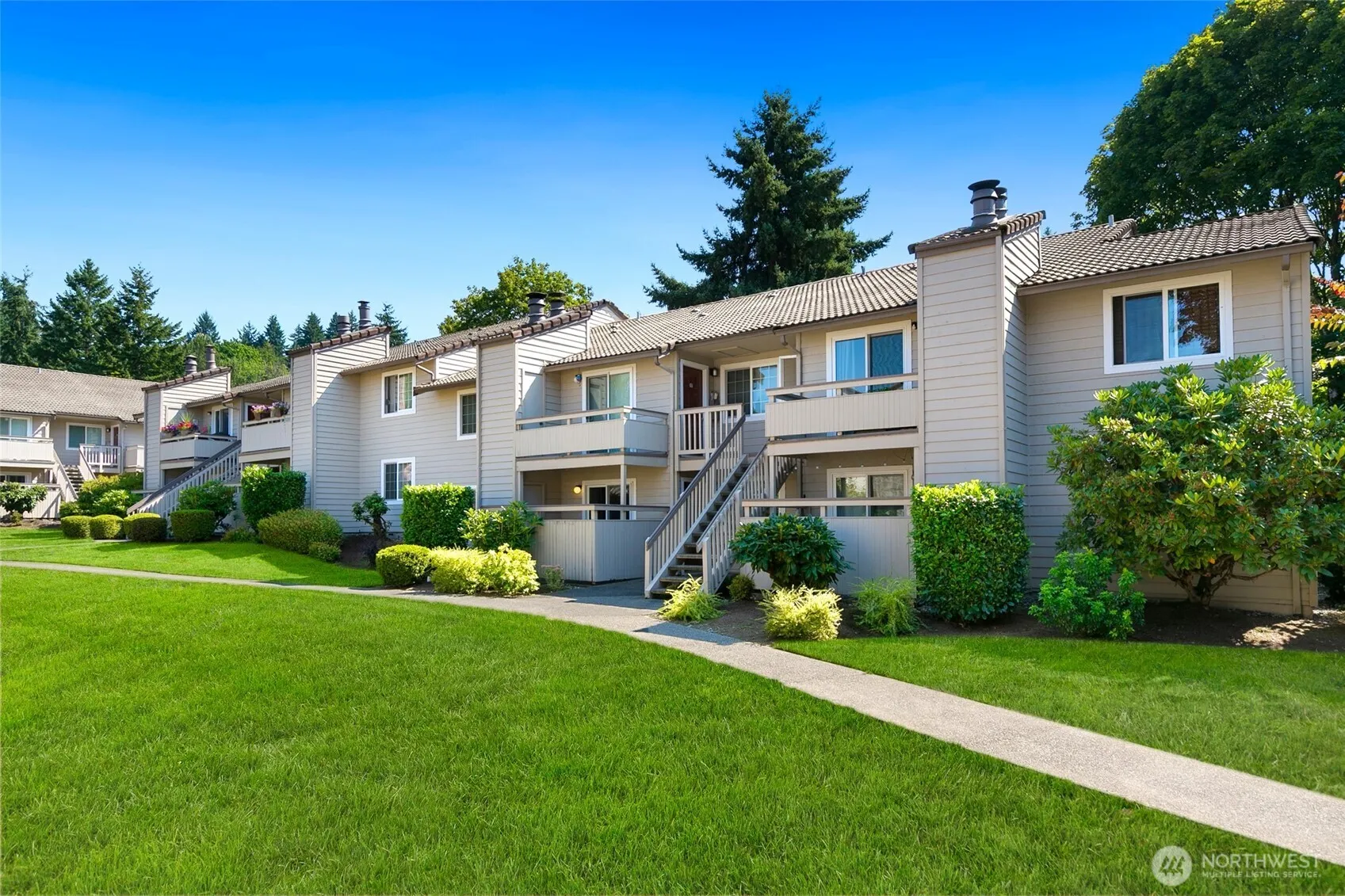14200 NE 171st Street #G106, Woodinville, WA 98072-9271