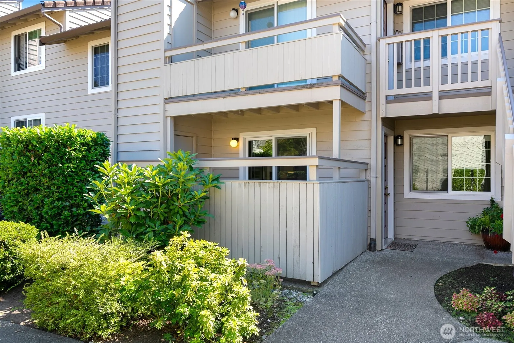 14200 NE 171st Street #G106, Woodinville, WA 98072-9271