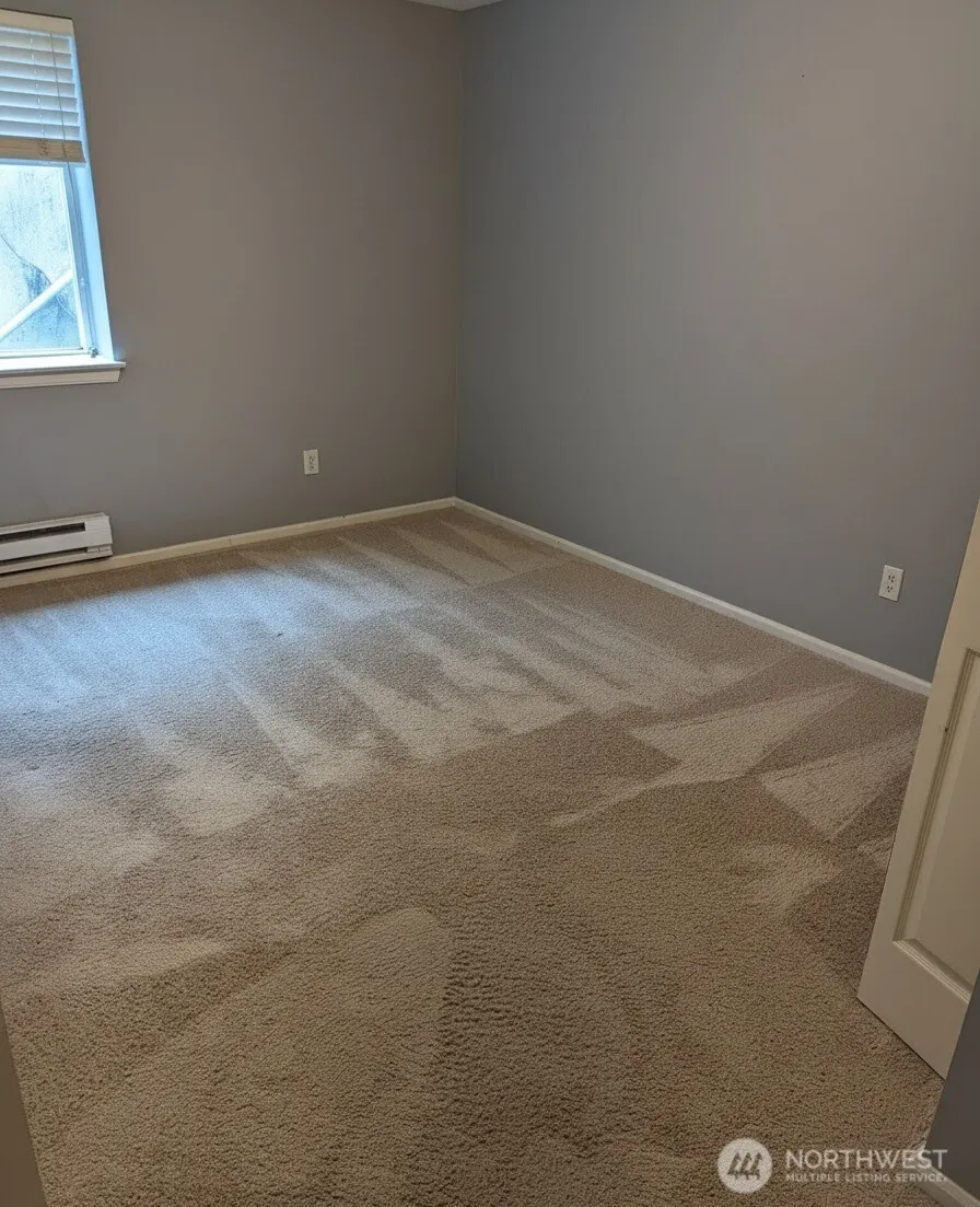 2419 8th Avenue N #202, Seattle, WA 98109