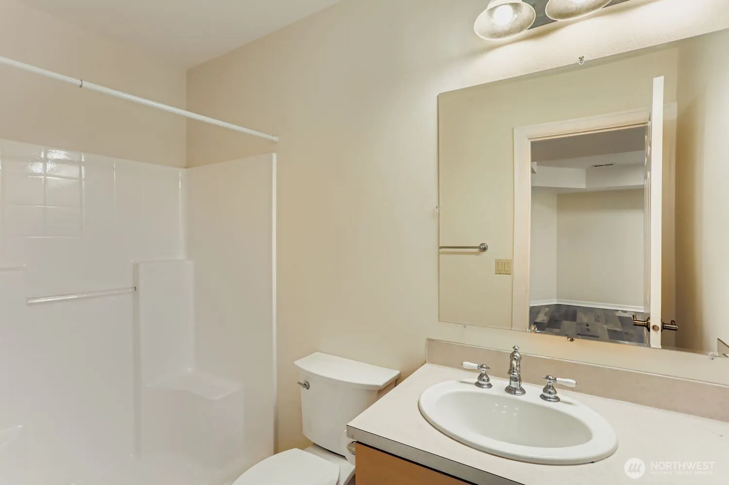 117 11th Avenue , Kirkland, WA 98033