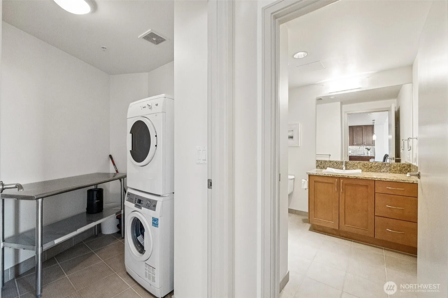 10650 NE 9th Place #1520, Bellevue, WA 98004
