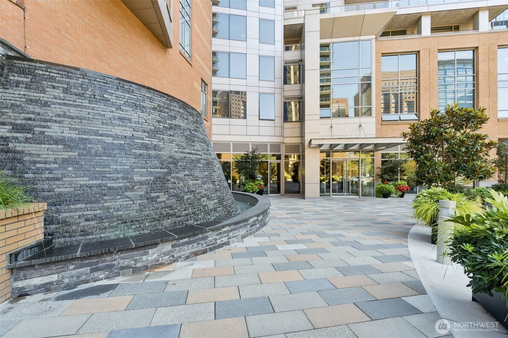 10650 NE 9th Place #1520, Bellevue, WA 98004