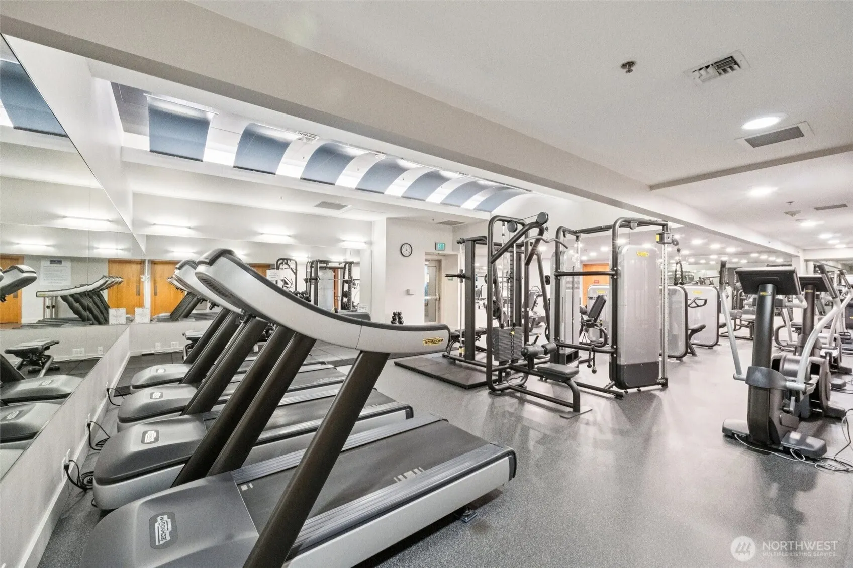10650 NE 9th Place #1520, Bellevue, WA 98004