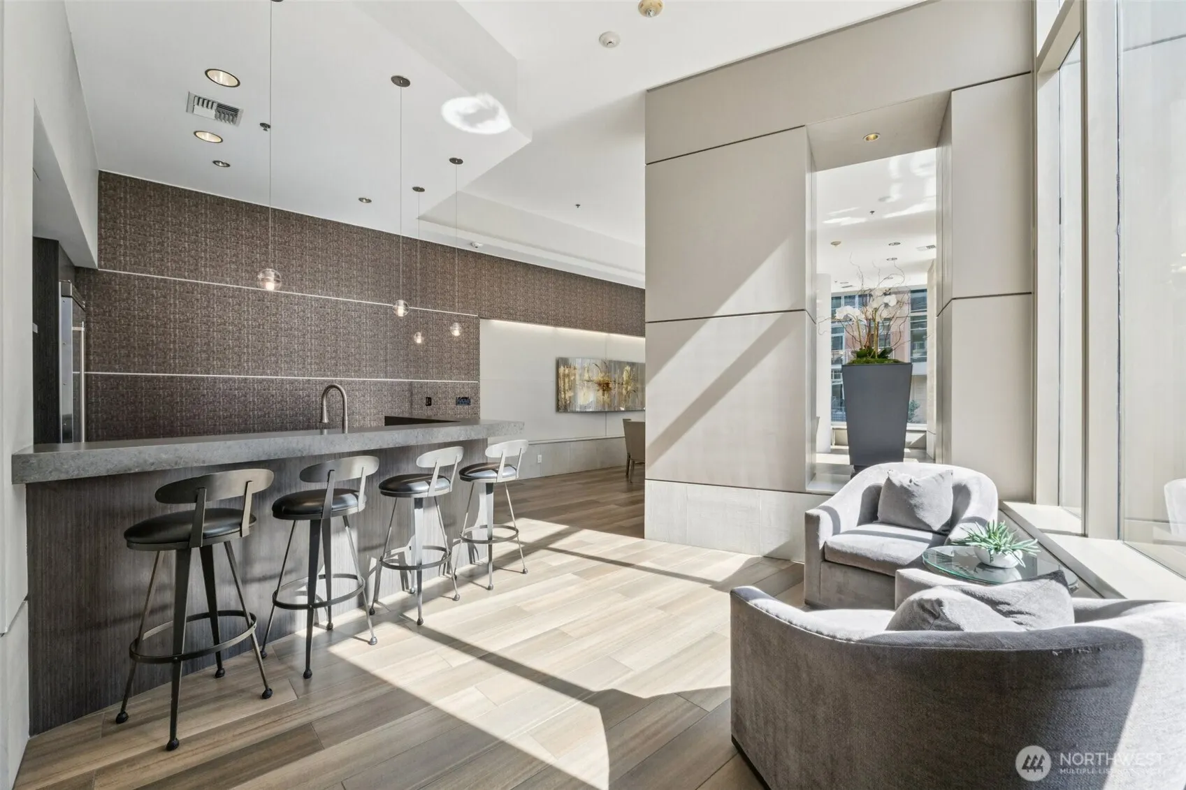 10650 NE 9th Place #1520, Bellevue, WA 98004