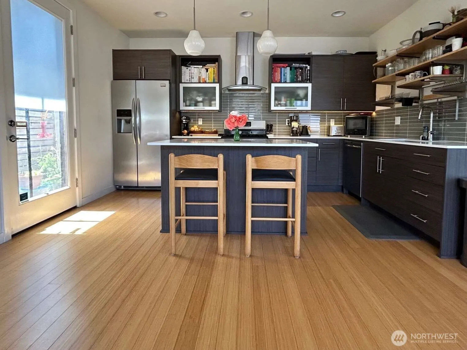 4852 40th Avenue SW #B, Seattle, WA 98116