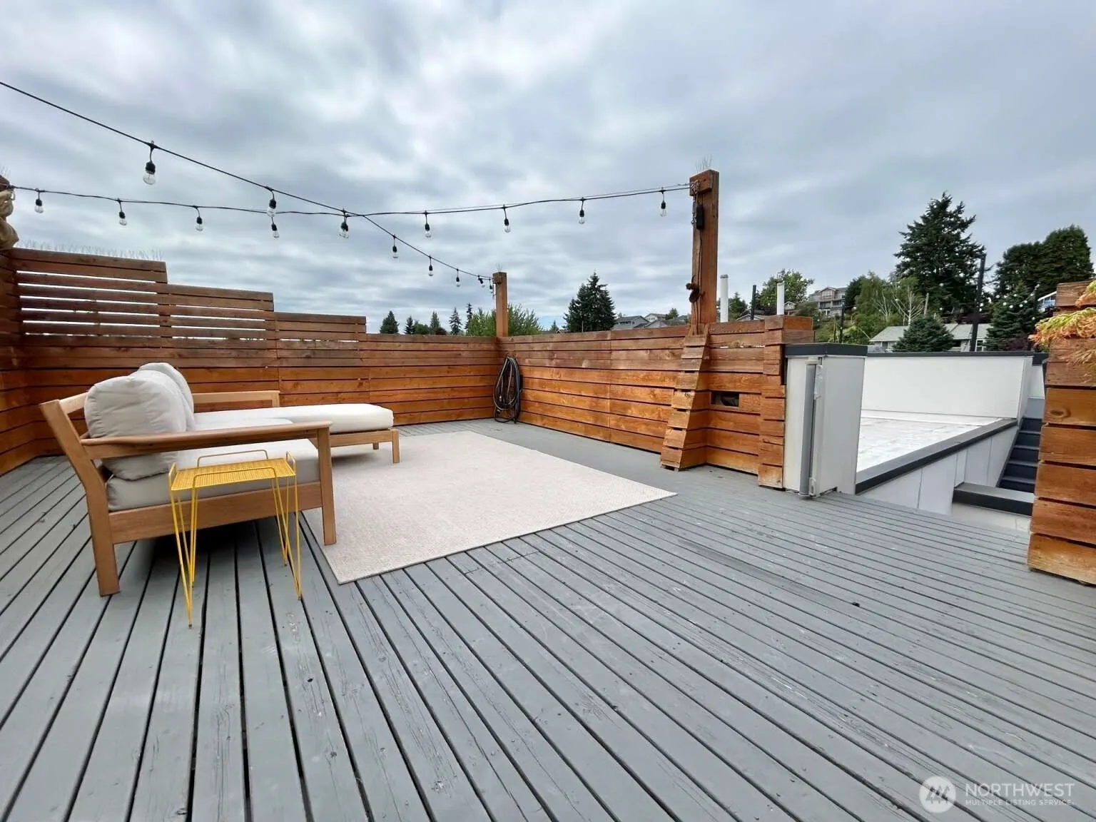 4852 40th Avenue SW #B, Seattle, WA 98116