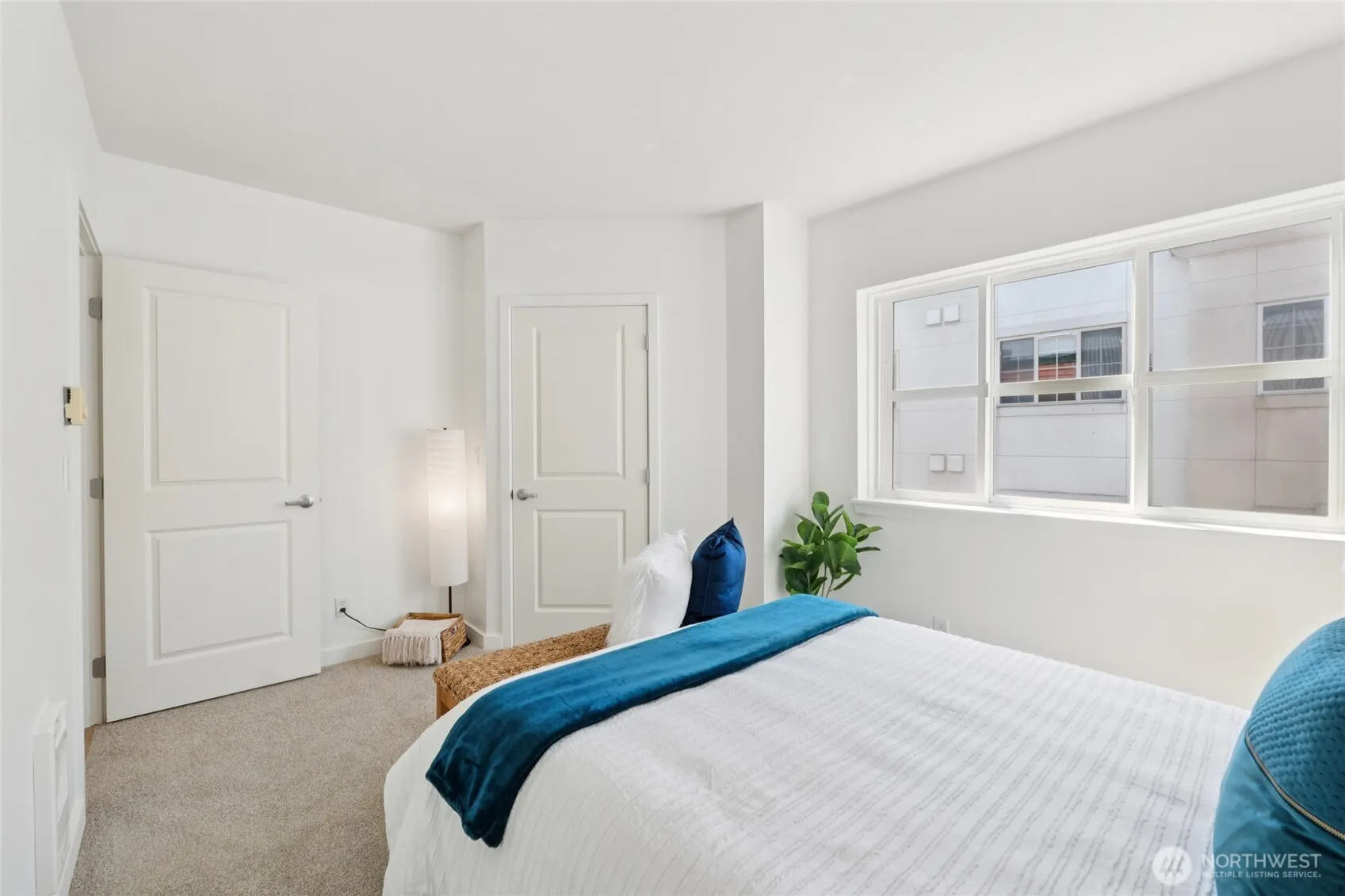 2331 42nd Avenue SW #414, Seattle, WA 98116