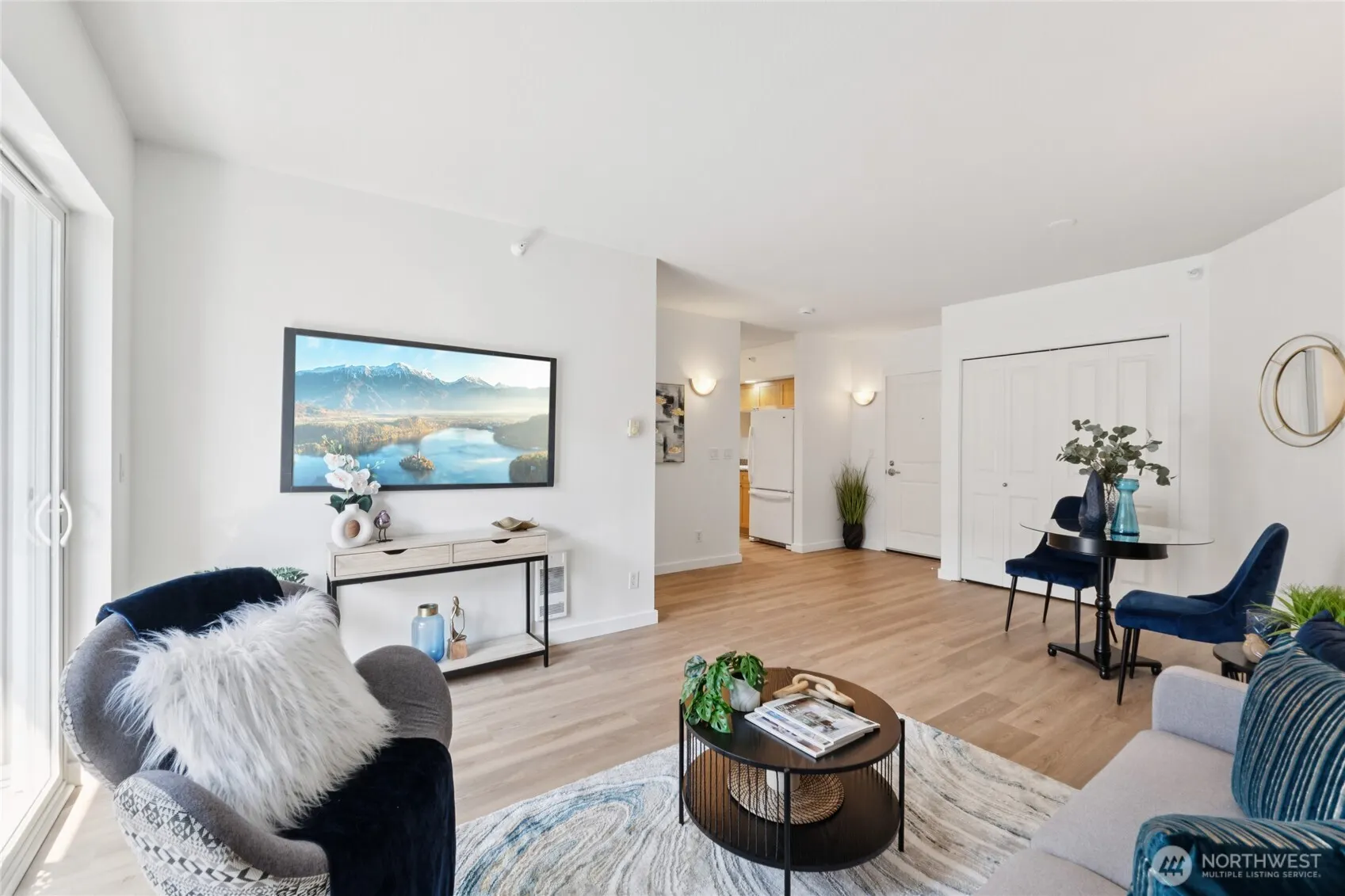 2331 42nd Avenue SW #414, Seattle, WA 98116