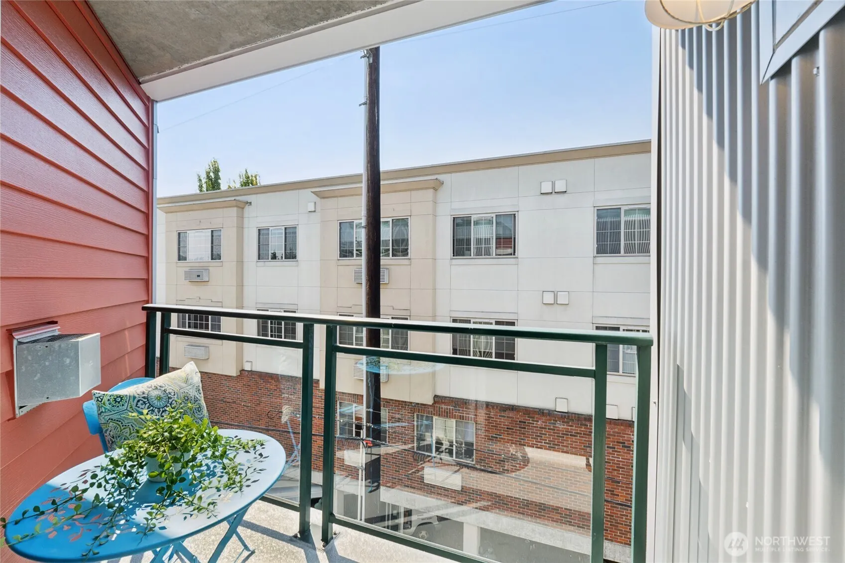 2331 42nd Avenue SW #414, Seattle, WA 98116
