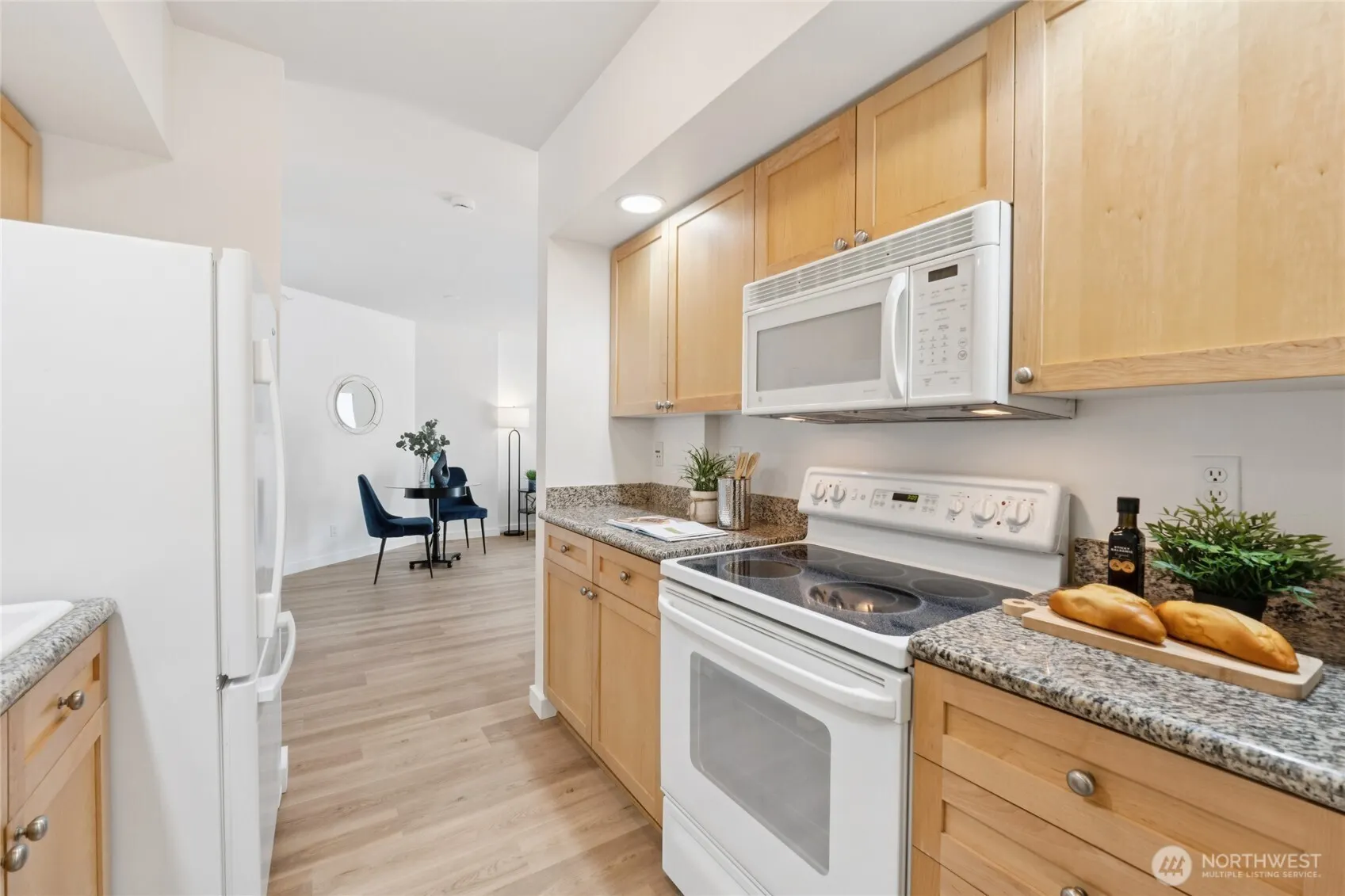 2331 42nd Avenue SW #414, Seattle, WA 98116