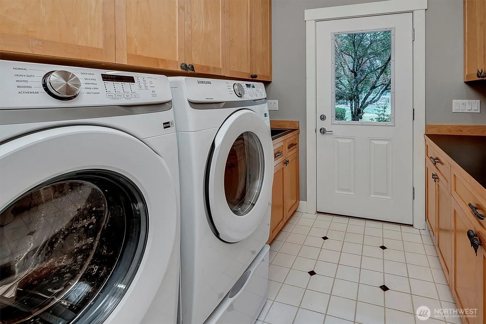 5214 243rd Place NE, Redmond, WA 98053-8457