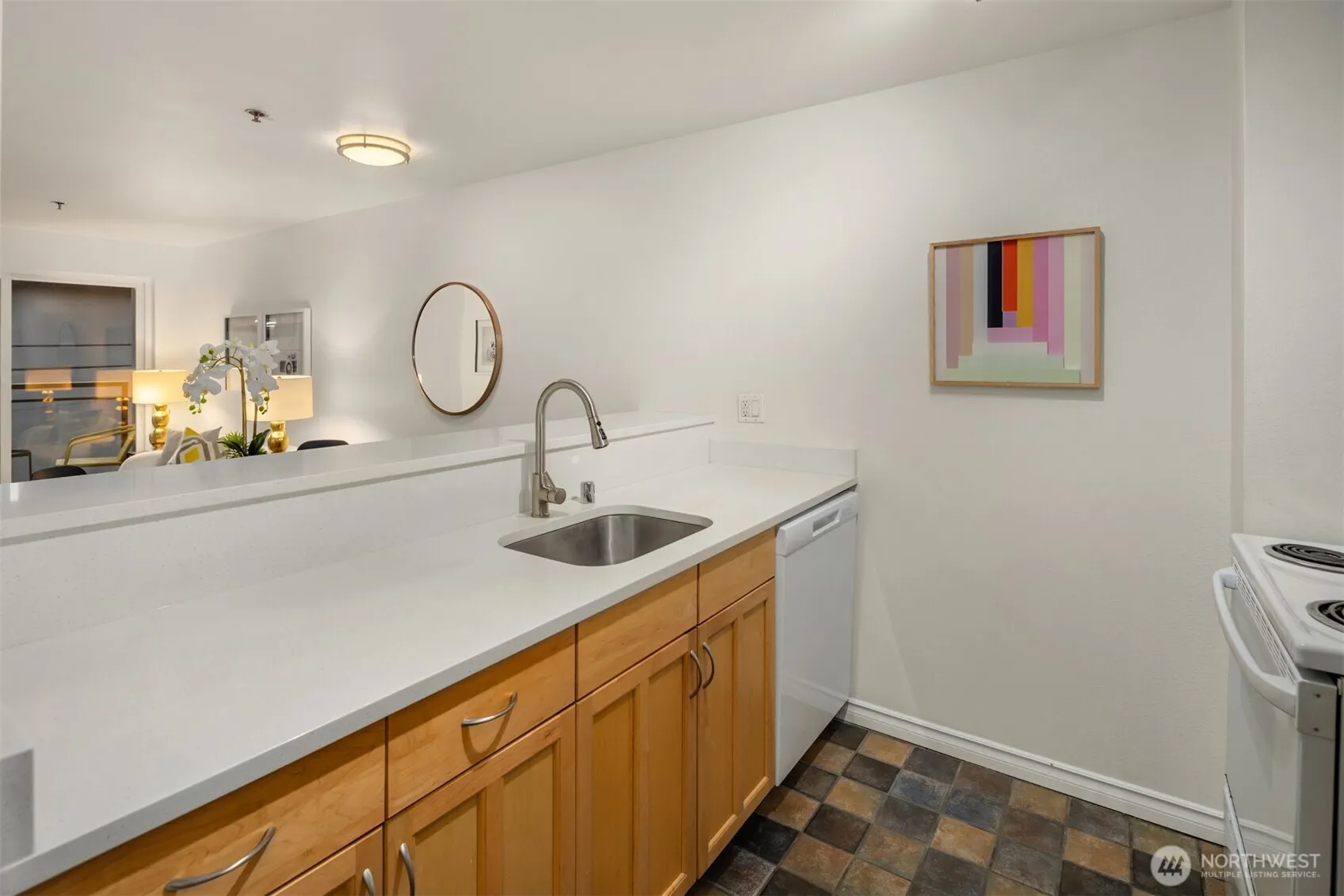 1616 Summit Avenue #N203, Seattle, WA 98122