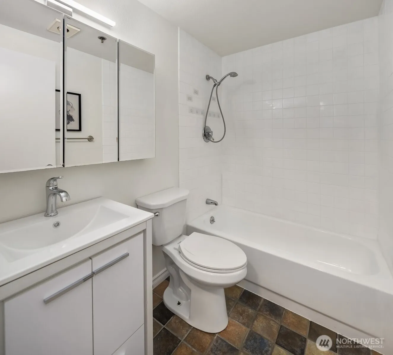 1616 Summit Avenue #N203, Seattle, WA 98122