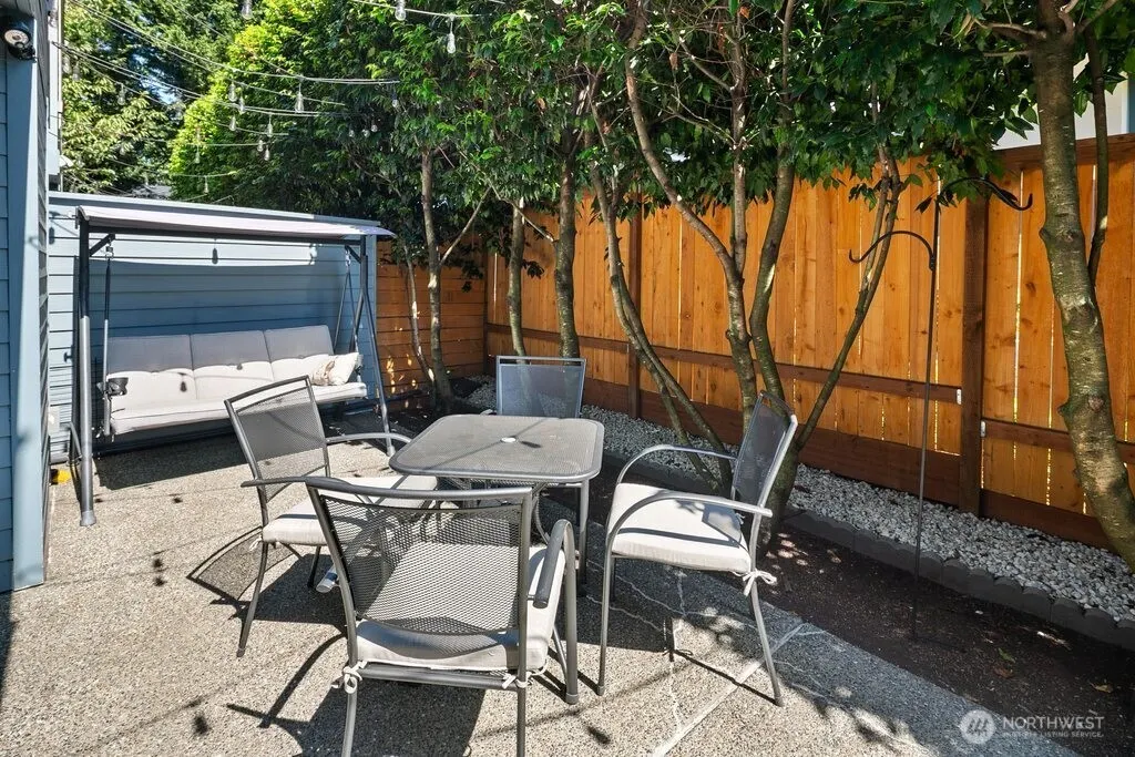 756 N 72nd Street #102, Seattle, WA 98103-0020