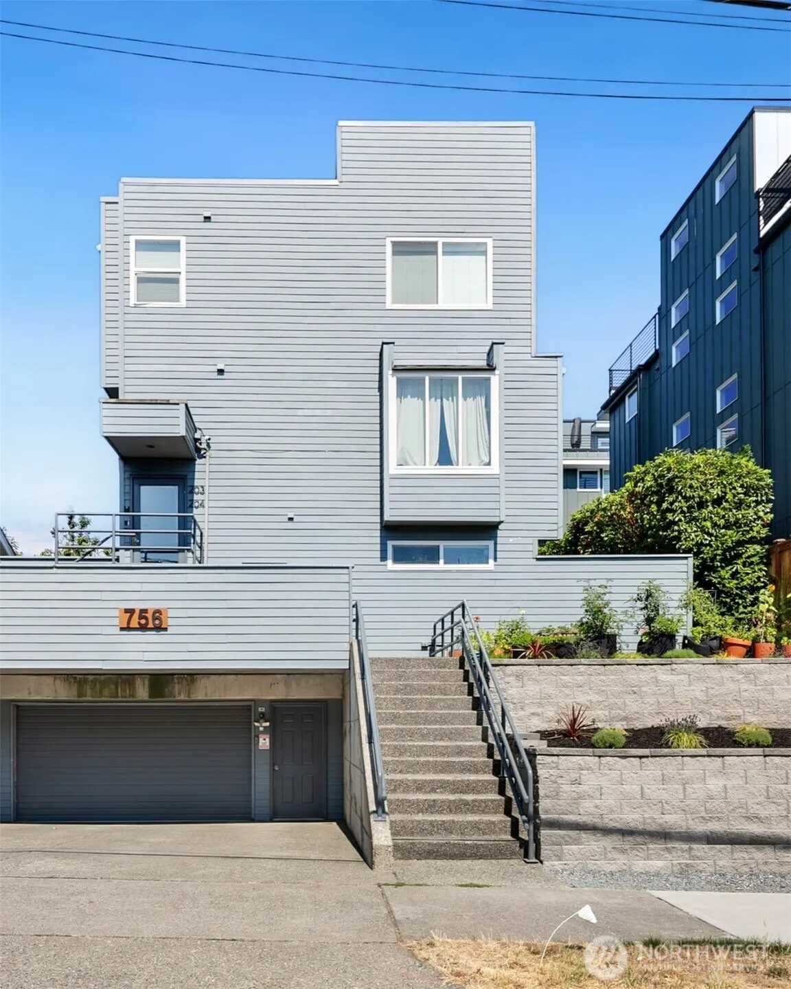 756 N 72nd Street #102, Seattle, WA 98103-0020
