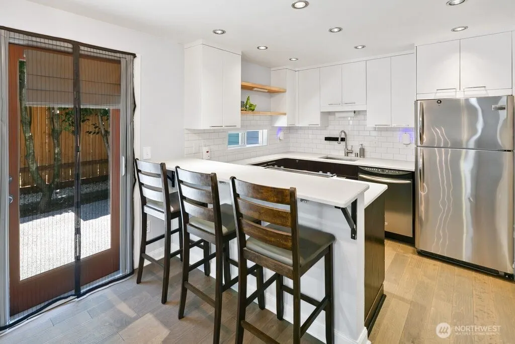756 N 72nd Street #102, Seattle, WA 98103-0020