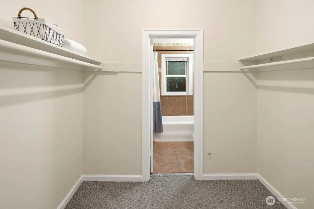 519 W Roy Street #112, Seattle, WA 98119