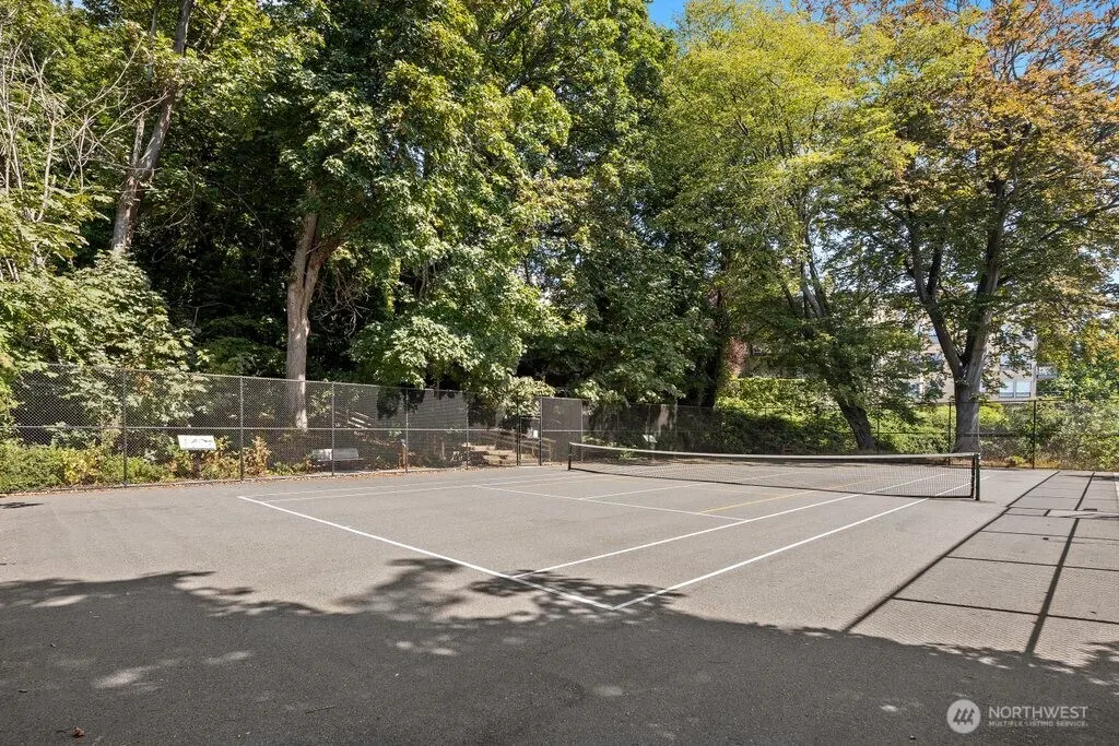 519 W Roy Street #112, Seattle, WA 98119