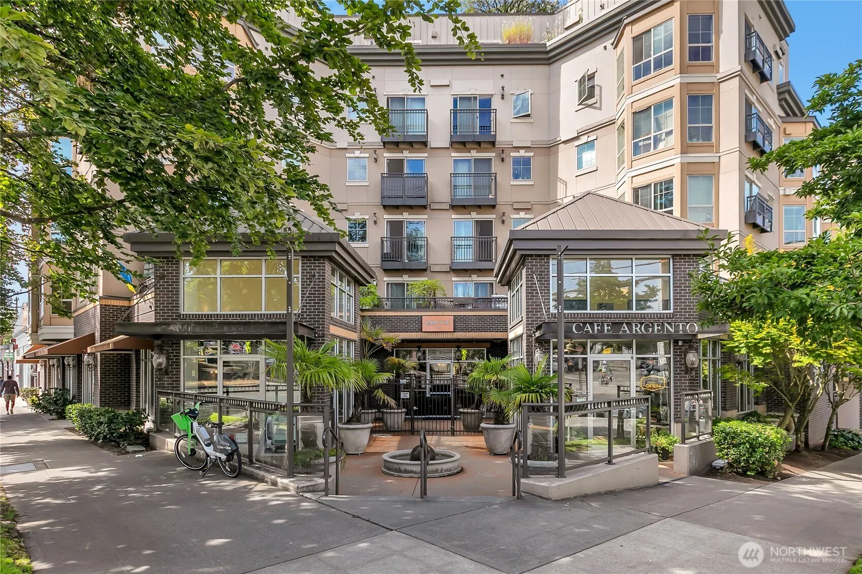 1125 E Olive Street #203, Seattle, WA 98122