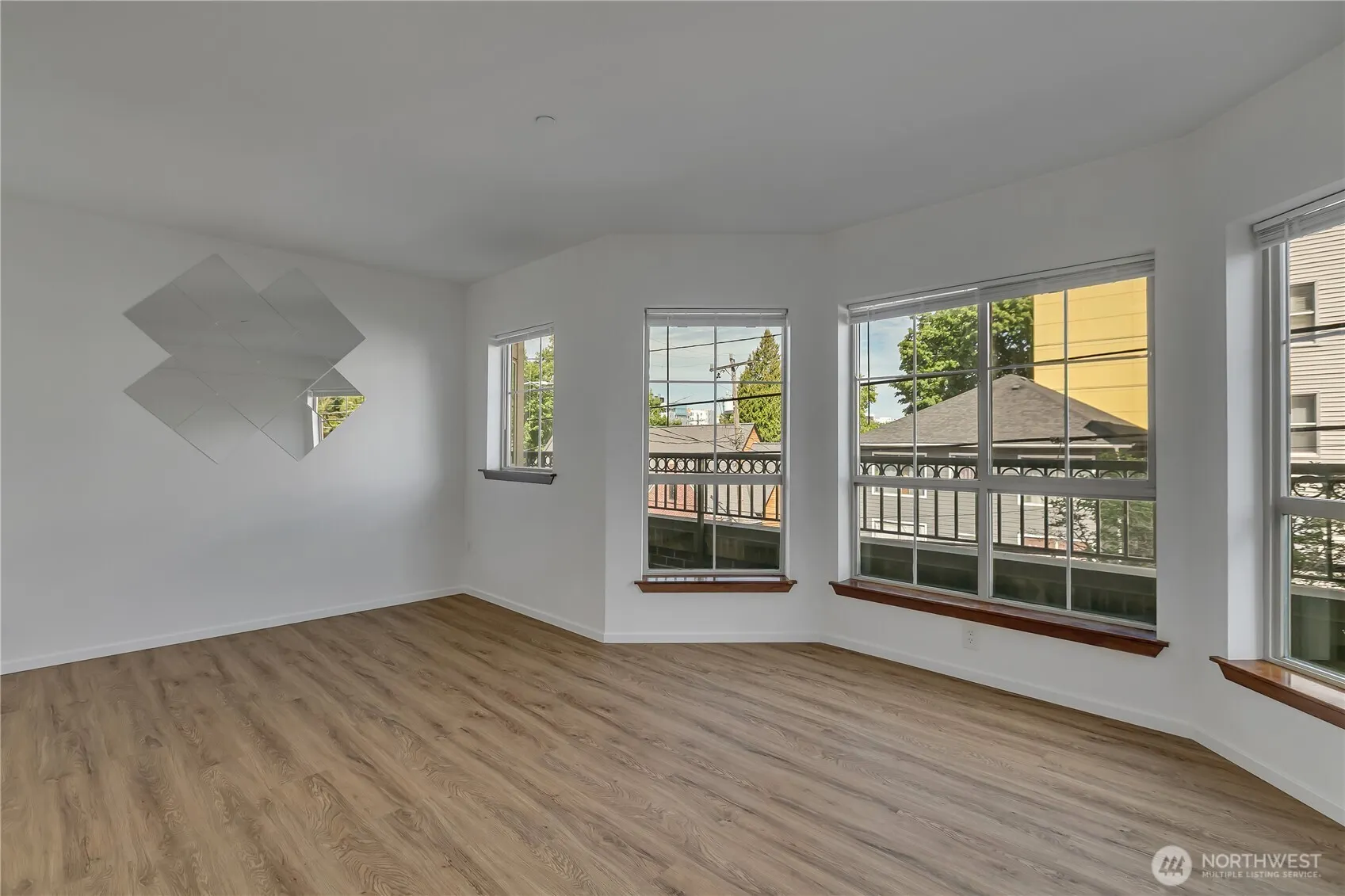 1125 E Olive Street #203, Seattle, WA 98122