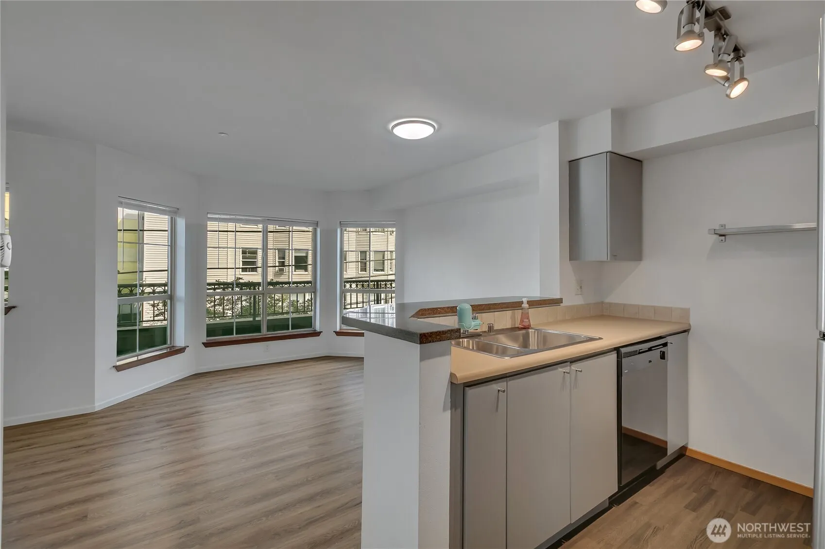 1125 E Olive Street #203, Seattle, WA 98122