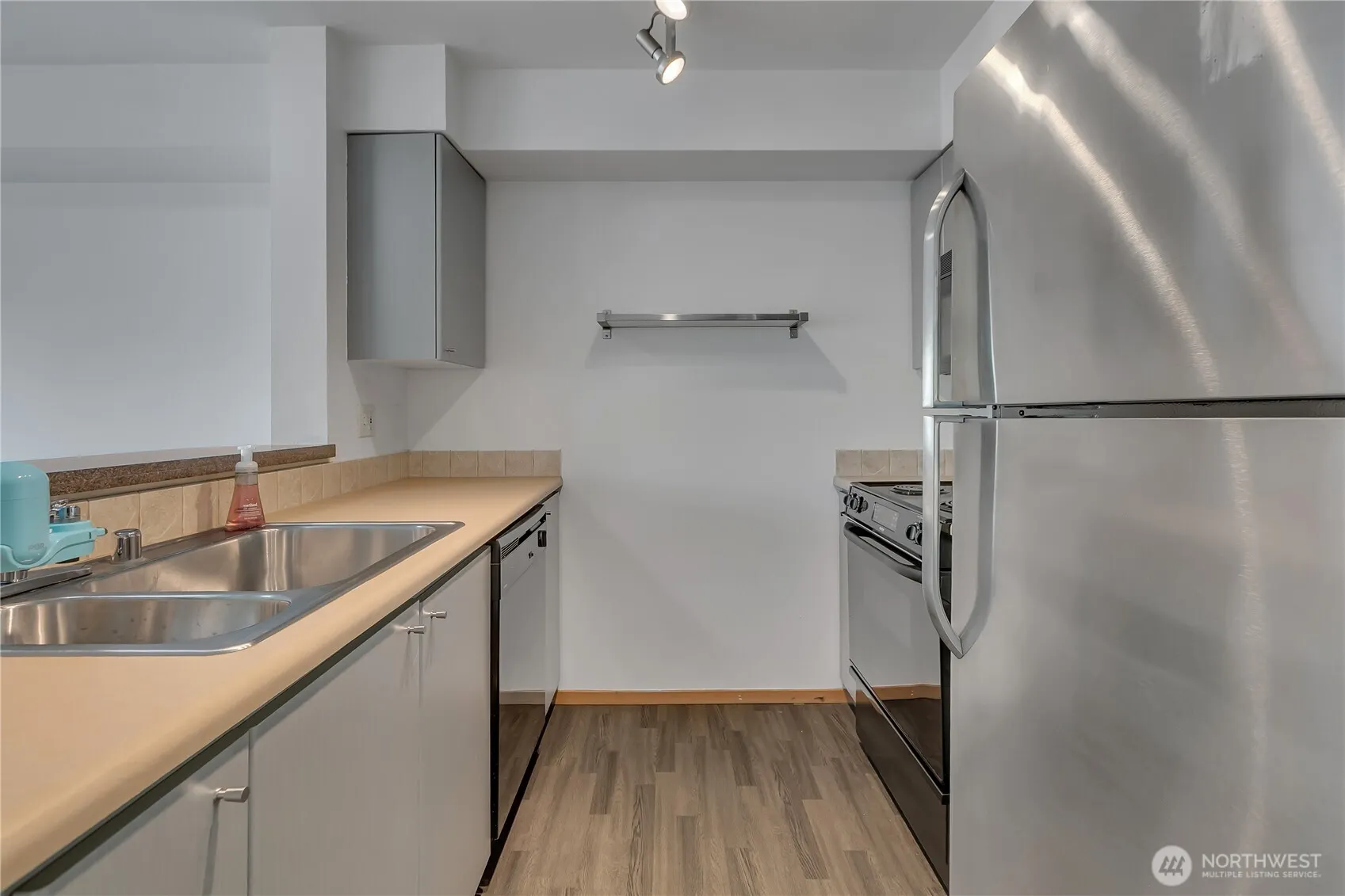 1125 E Olive Street #203, Seattle, WA 98122