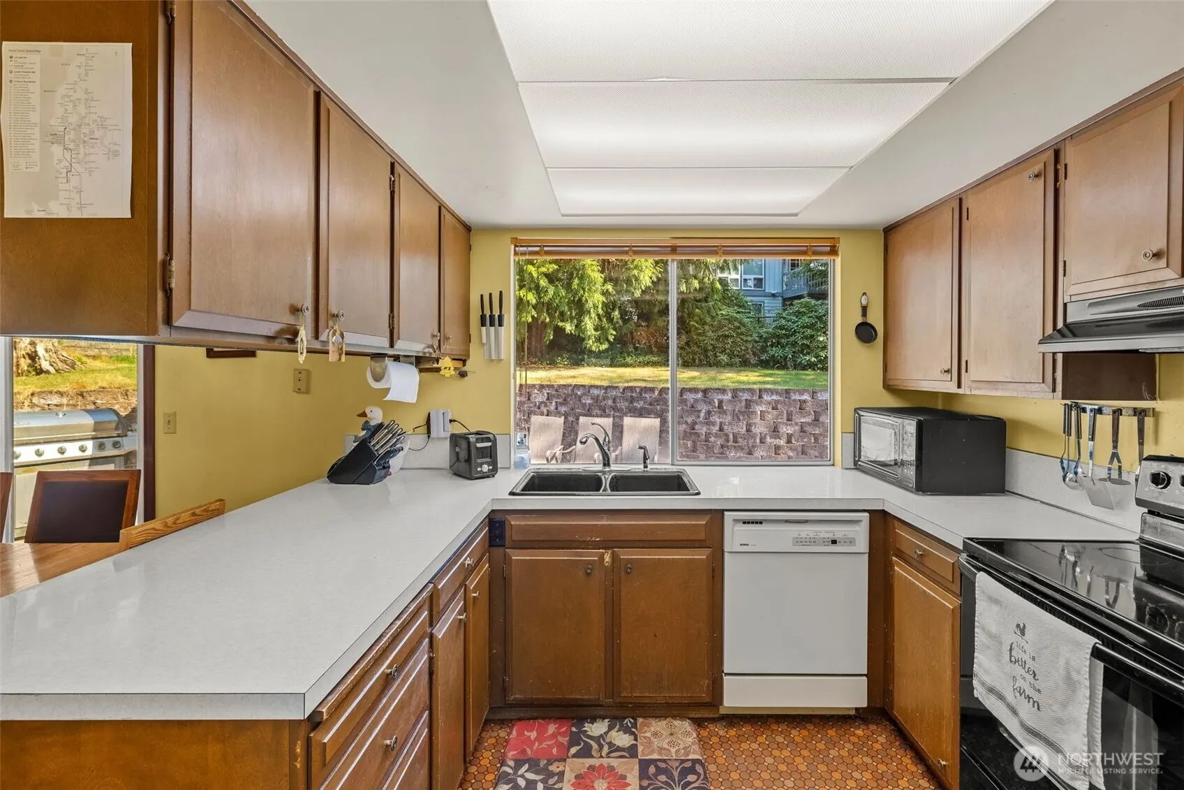 9310 167th Avenue NE, Redmond, WA 98052