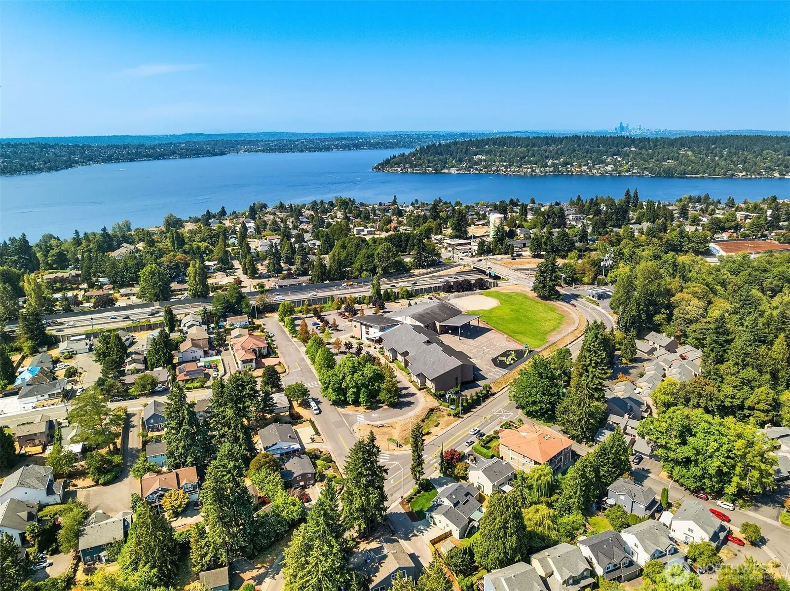 2808 Kennewick Place NE, Renton, WA 98056