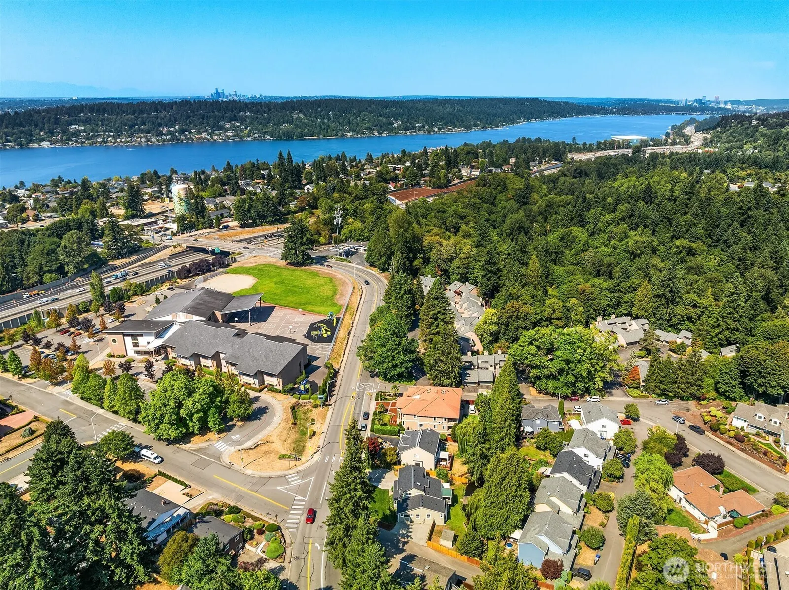 2808 Kennewick Place NE, Renton, WA 98056