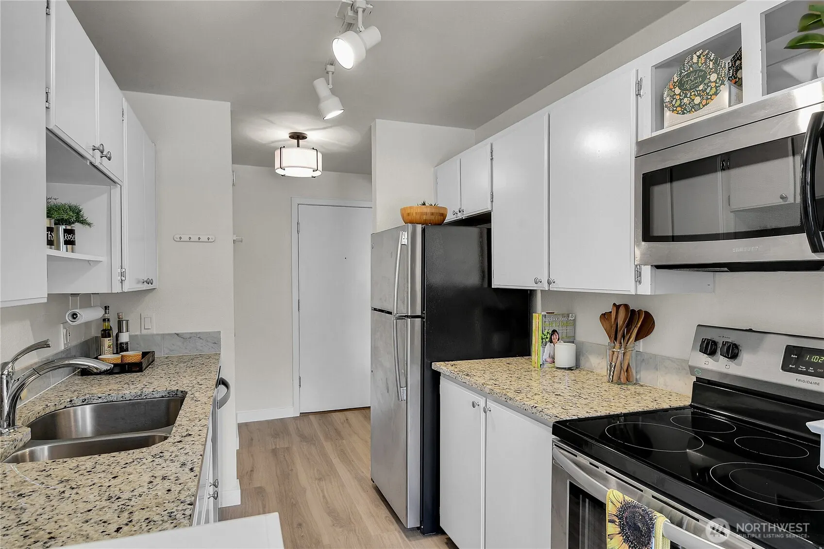 12701 NE 9th Place #D206, Bellevue, WA 98005
