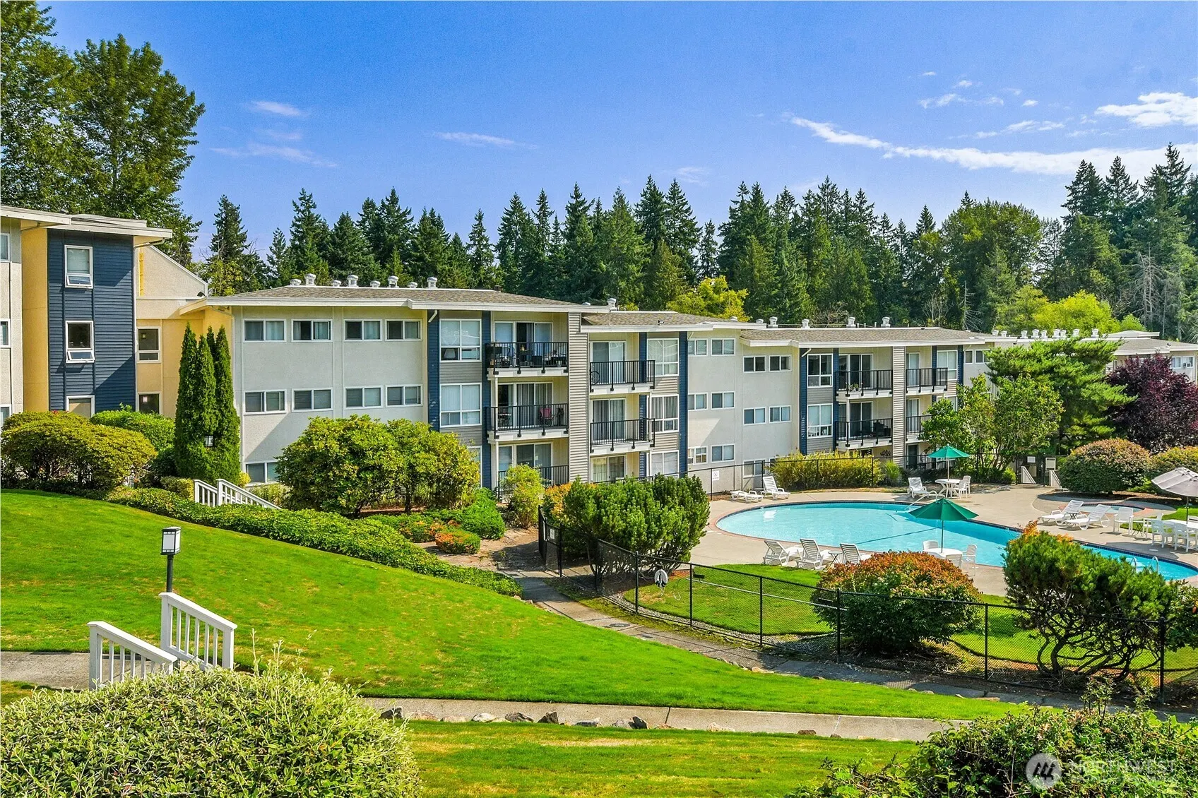 12701 NE 9th Place #D206, Bellevue, WA 98005