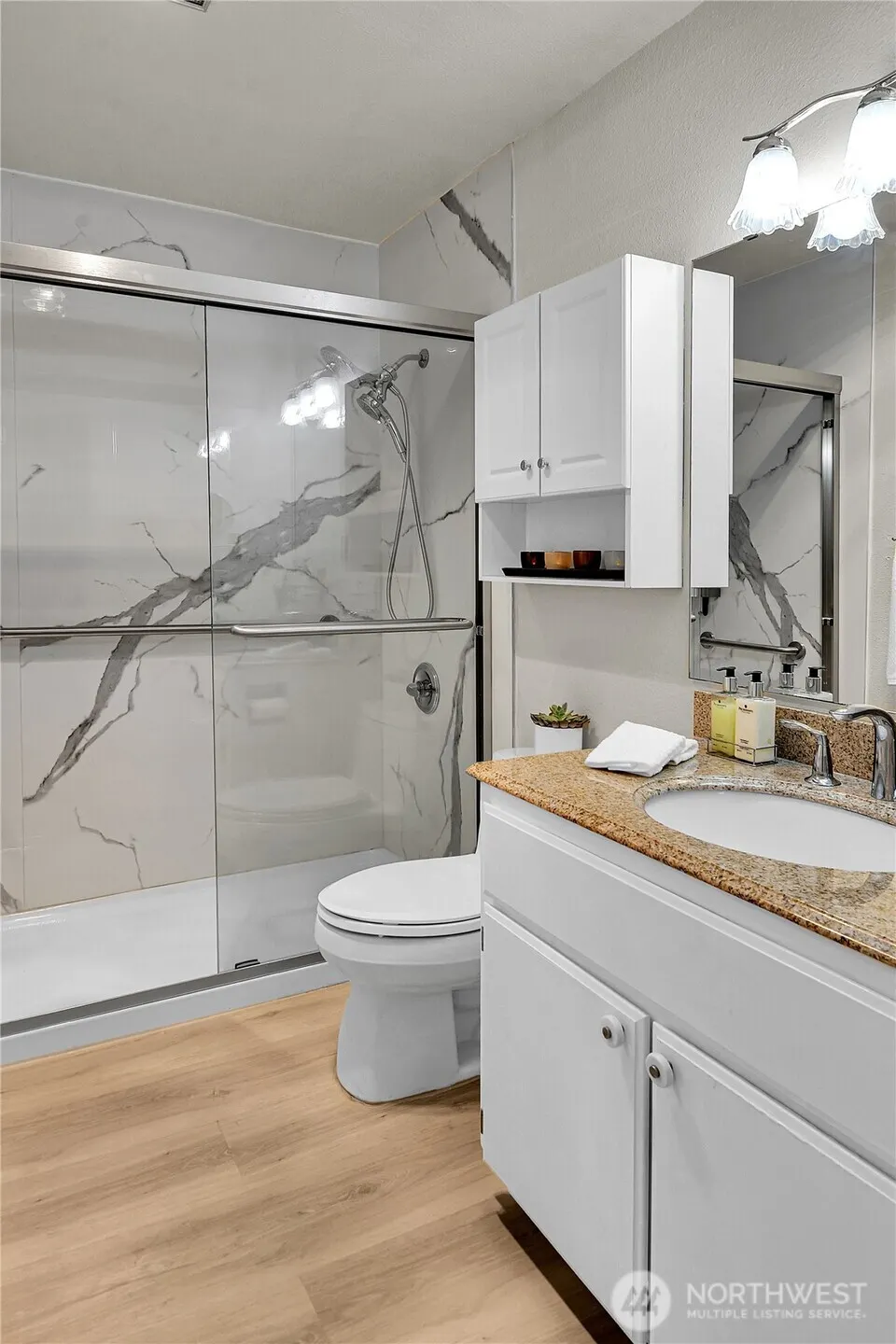 12701 NE 9th Place #D206, Bellevue, WA 98005