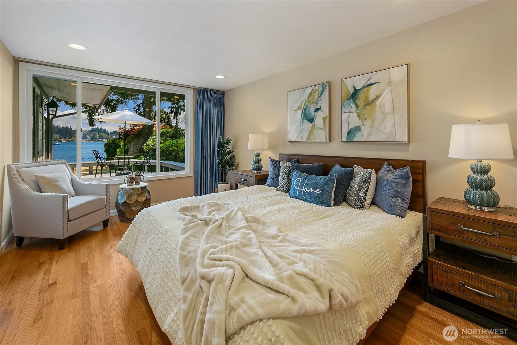 9003 NE Juanita Lane , Kirkland, WA 98034