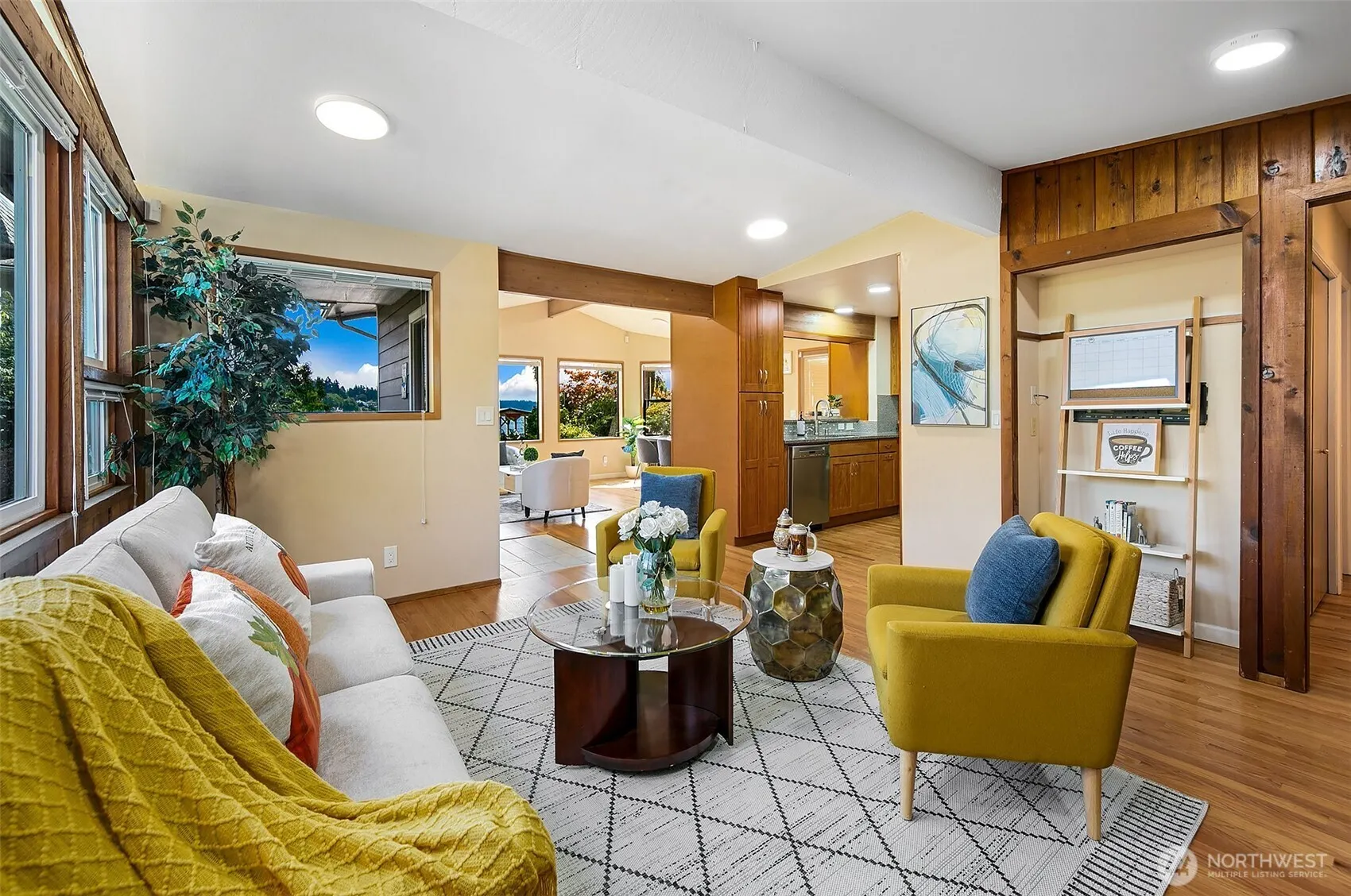 9003 NE Juanita Lane , Kirkland, WA 98034