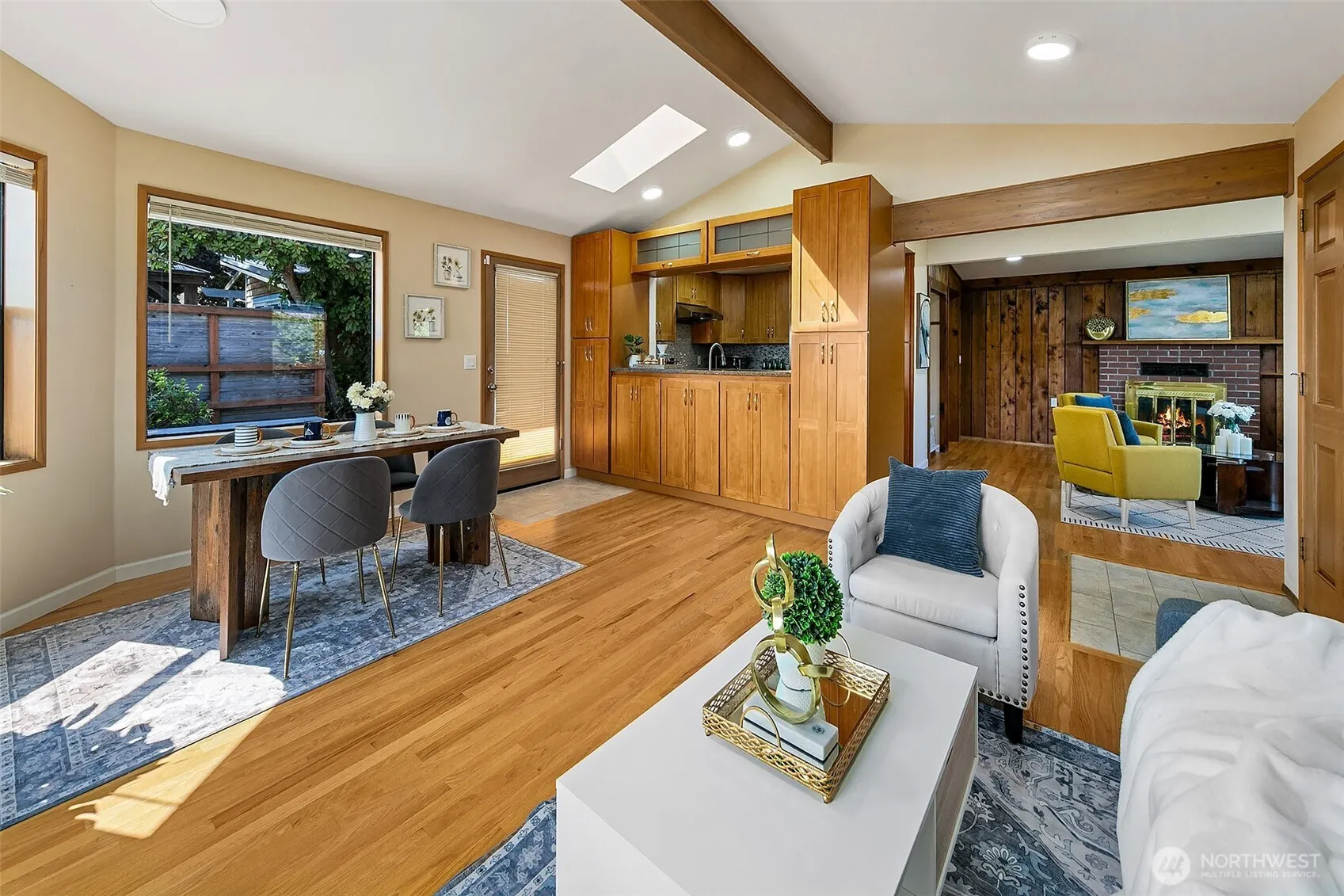 9003 NE Juanita Lane , Kirkland, WA 98034