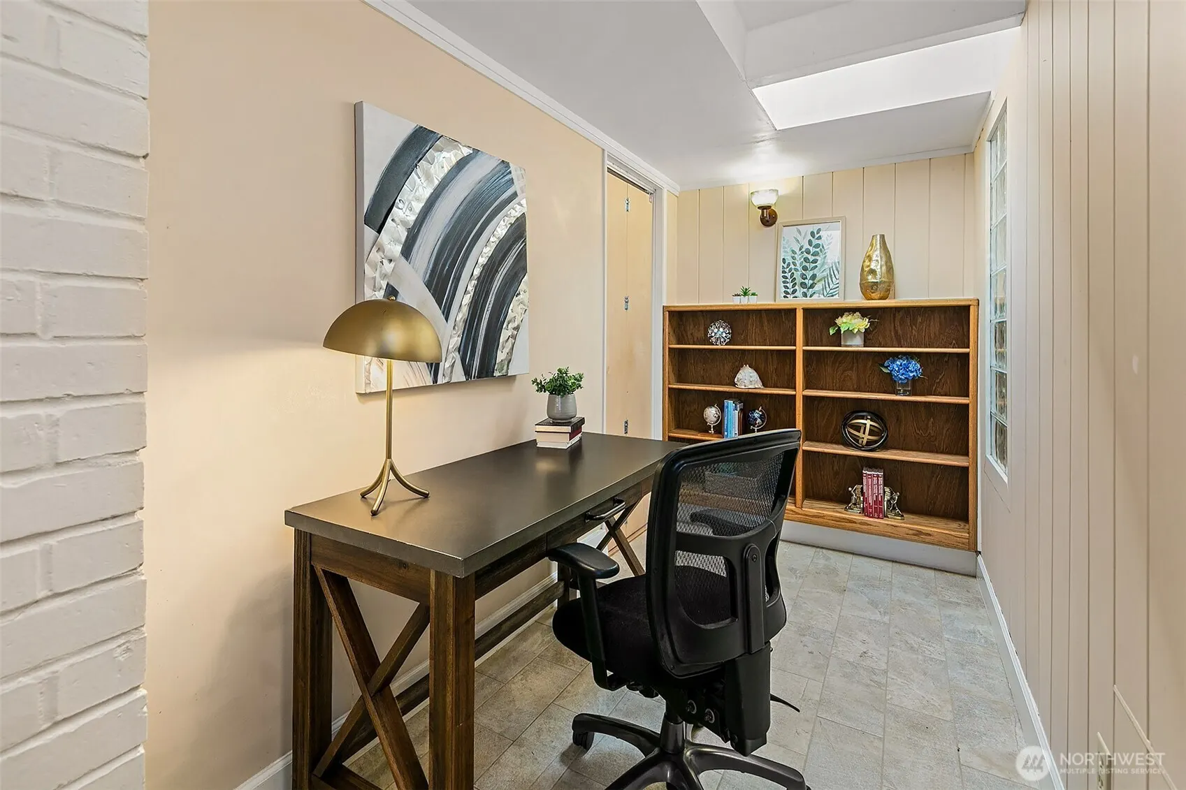 9003 NE Juanita Lane , Kirkland, WA 98034