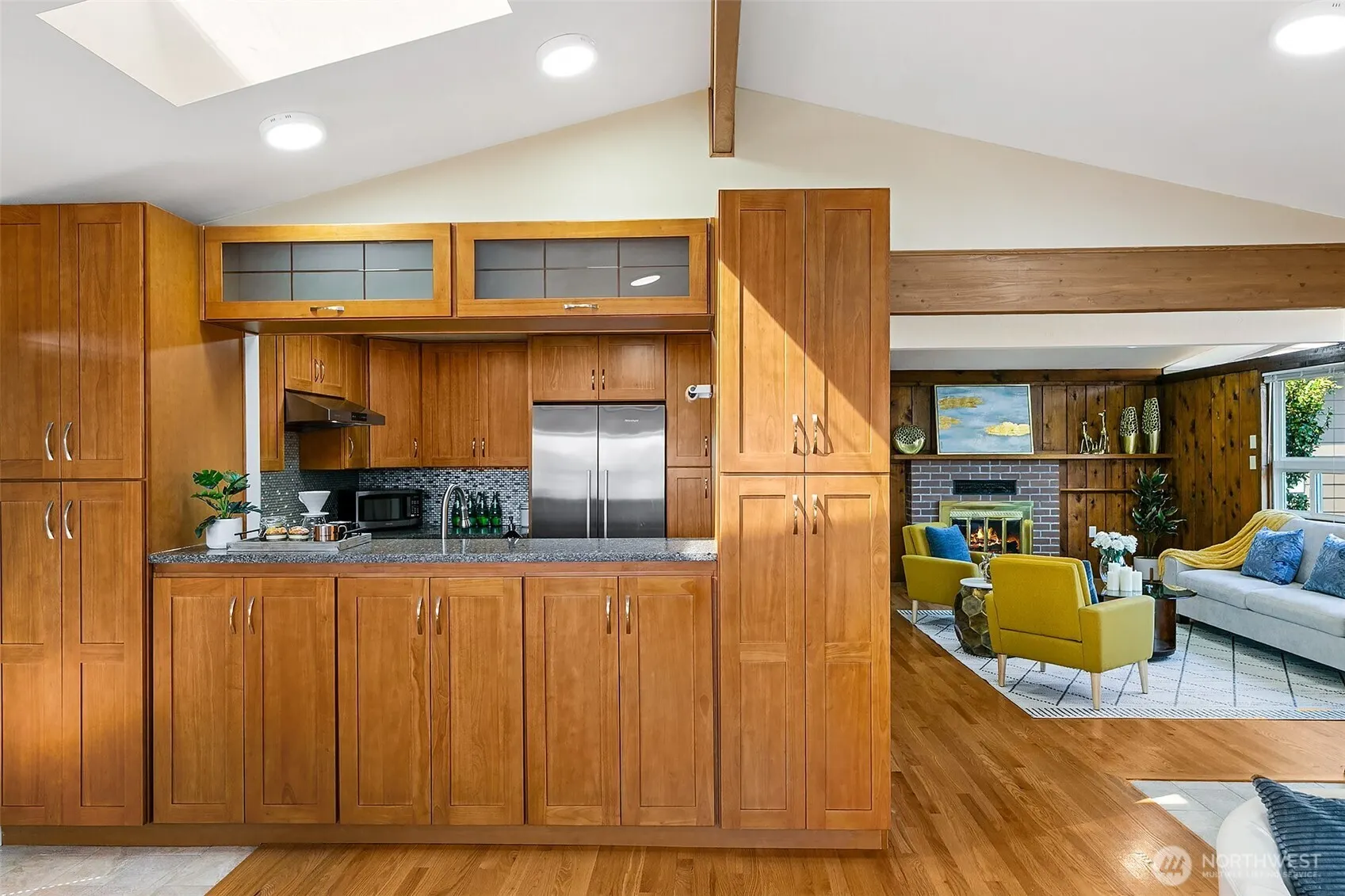 9003 NE Juanita Lane , Kirkland, WA 98034