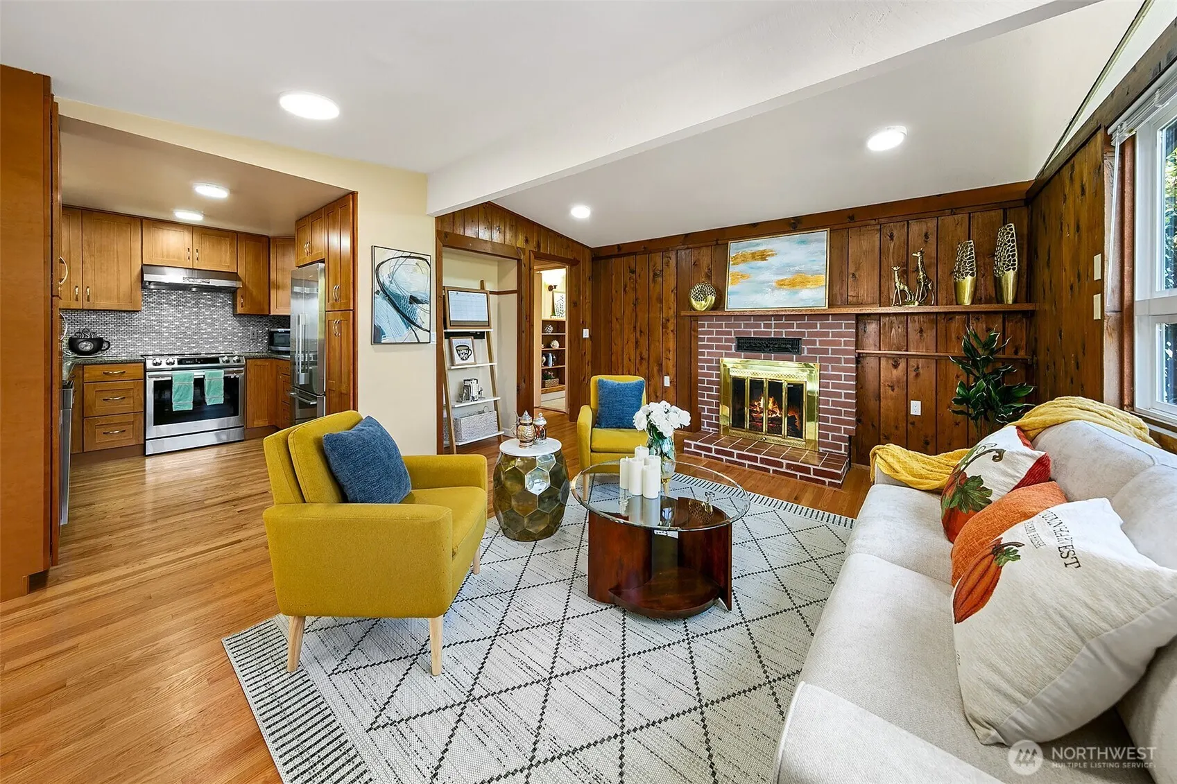 9003 NE Juanita Lane , Kirkland, WA 98034